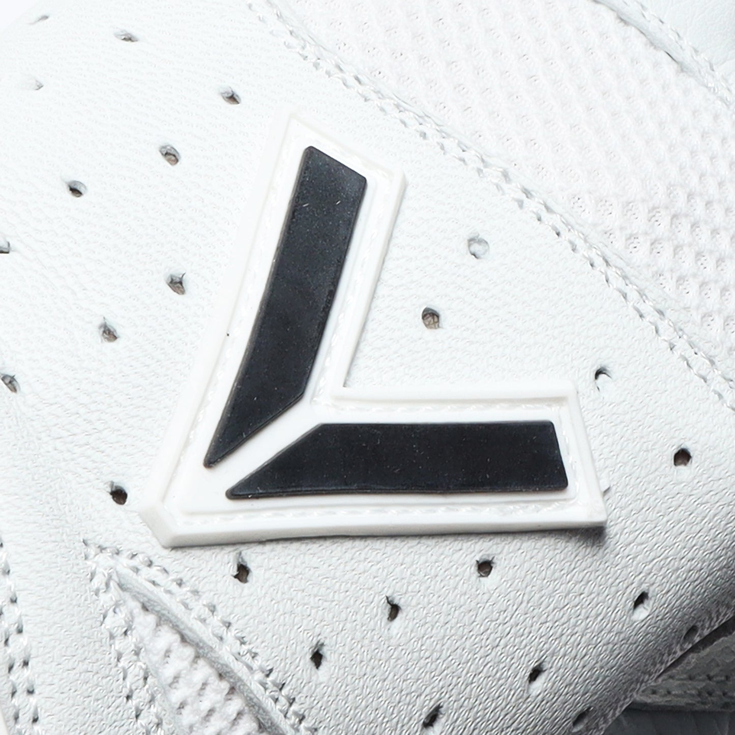 ハイクオリティーモデル バッティンググローブ【WHITE × BLACK (LOGO)】
